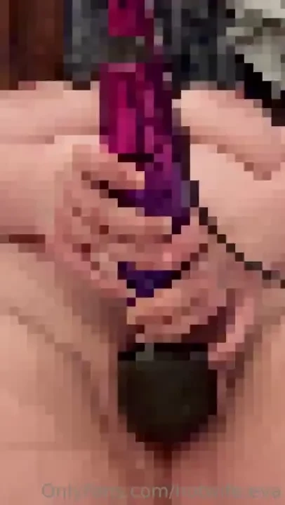 Holy fuck i cum so hard in this my tits are shaking my legs start to 