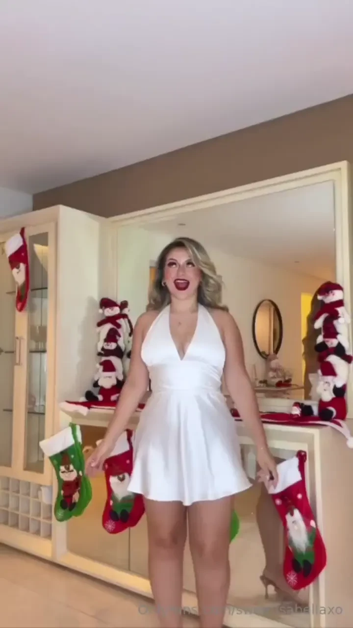 Do i look like a modern-day marilyn monroe waiting for santa s list part 1 