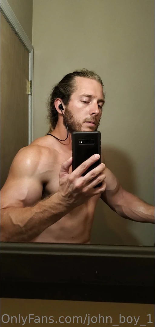 Just a little shweeeeaty 