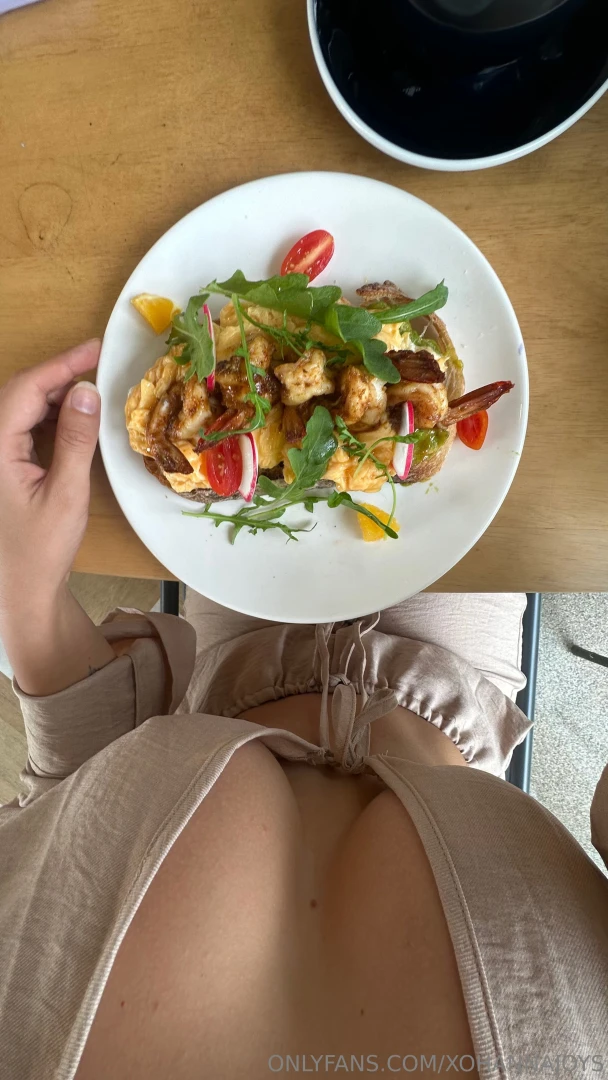 I finally finished making this wonderful breakfast what do you prefer 