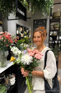 Today i tried to be an organized adult at 11 24 i got tired and went