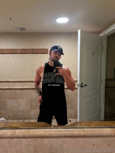 What do you guys prefer hat or no hat part 1