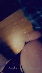 Twerk it thursday idk here s my booty oh and good morning btw hope you