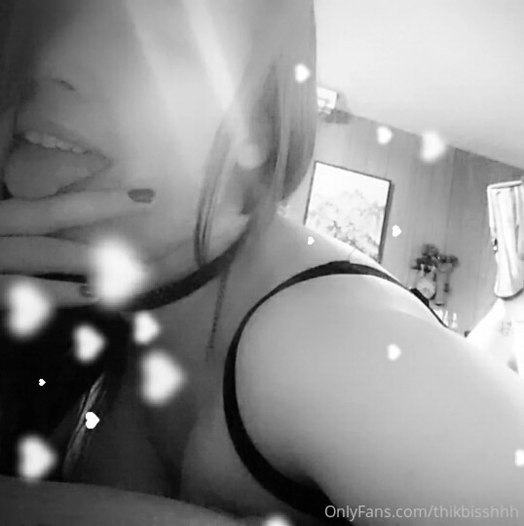 Feeling good might play with myself later idk cute thick pdx model 