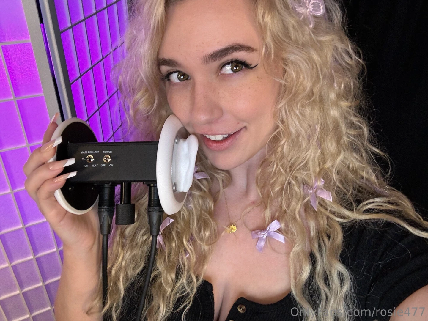 Moans licks kisses sounds like an amazing new nsfw asmr video over on 