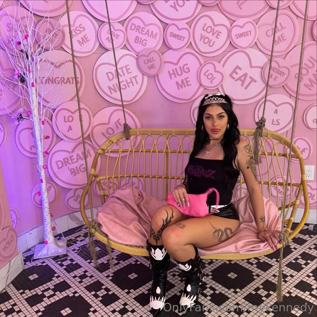 21 now baby you can take me to the bar 