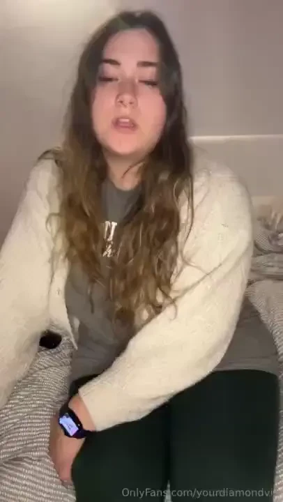 Pov finalmente il dottore arrivato e non ha perso tempo mi ha visitato 