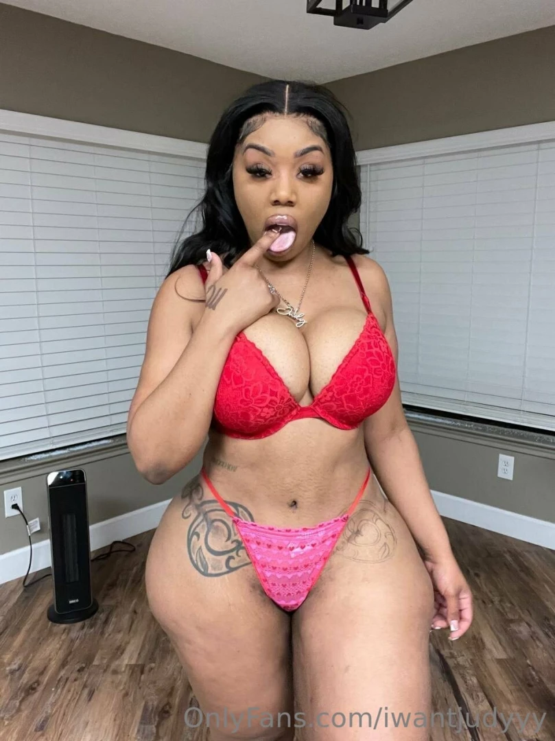 Tip me 7 if your dick is in your hand and you want me to make you cum 