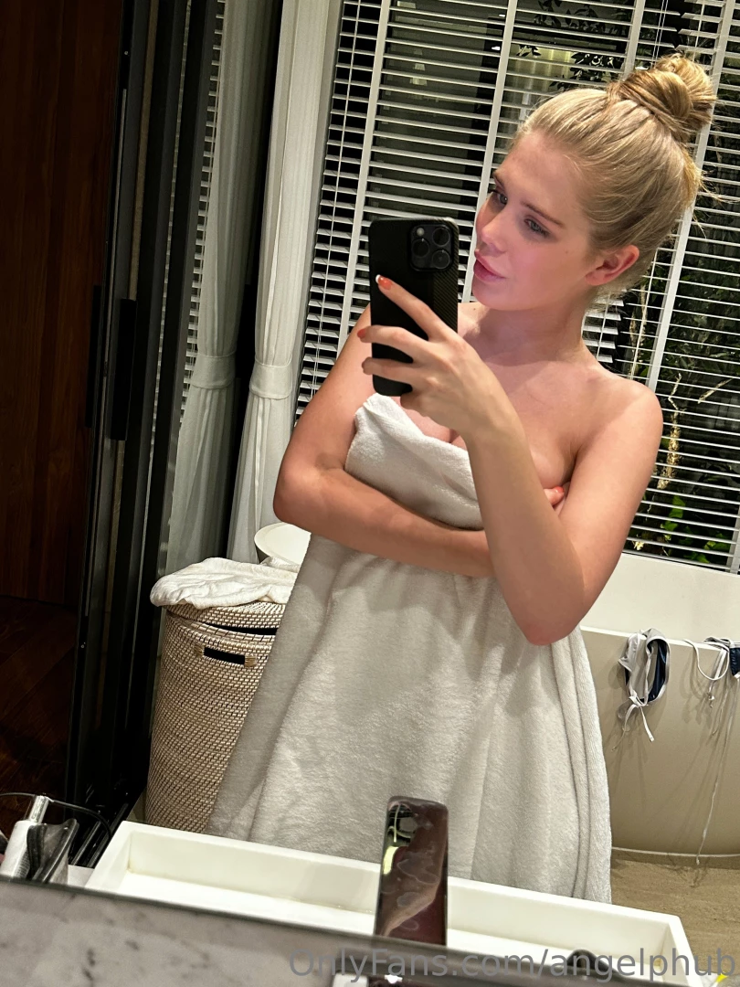 Do u want me to remove this towel and show u this boobs and freshly 