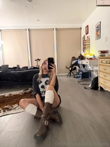 Close up cumming with face fingering and playing with my pussy until i