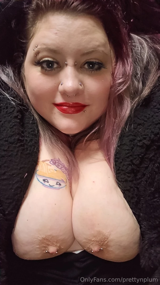 Where are you my pretty face or my titties 