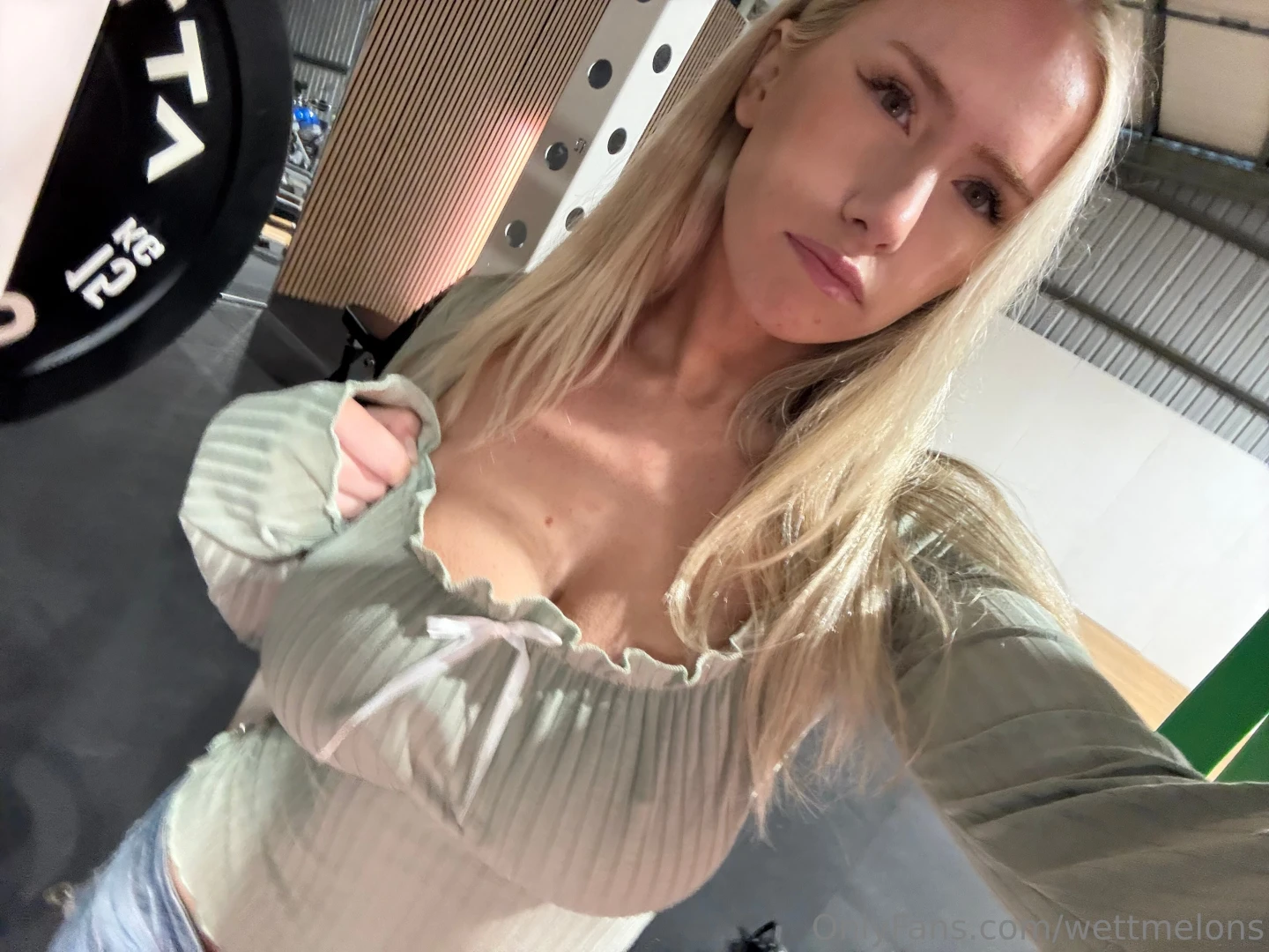 I haven t been spanked in a while do you wanna volunteer 