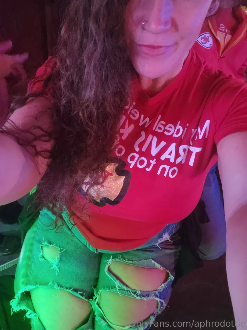 I only get to watch the first quarter of the game today due to being 