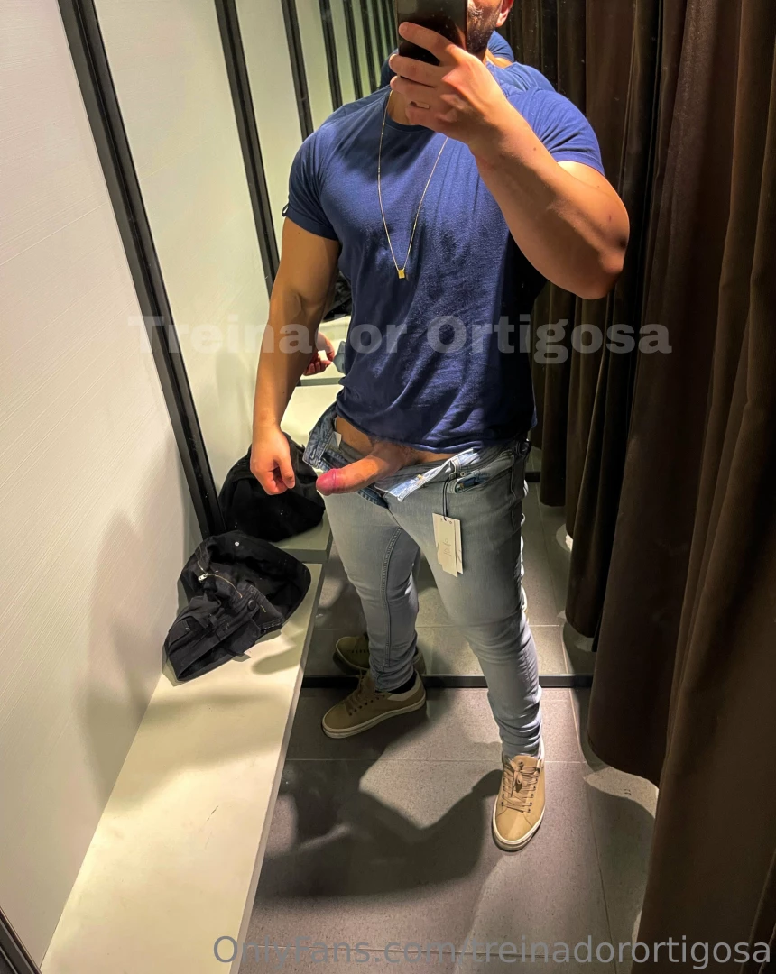 Mais algu m a gosta de conte do em p blico no provador do you like part 1 