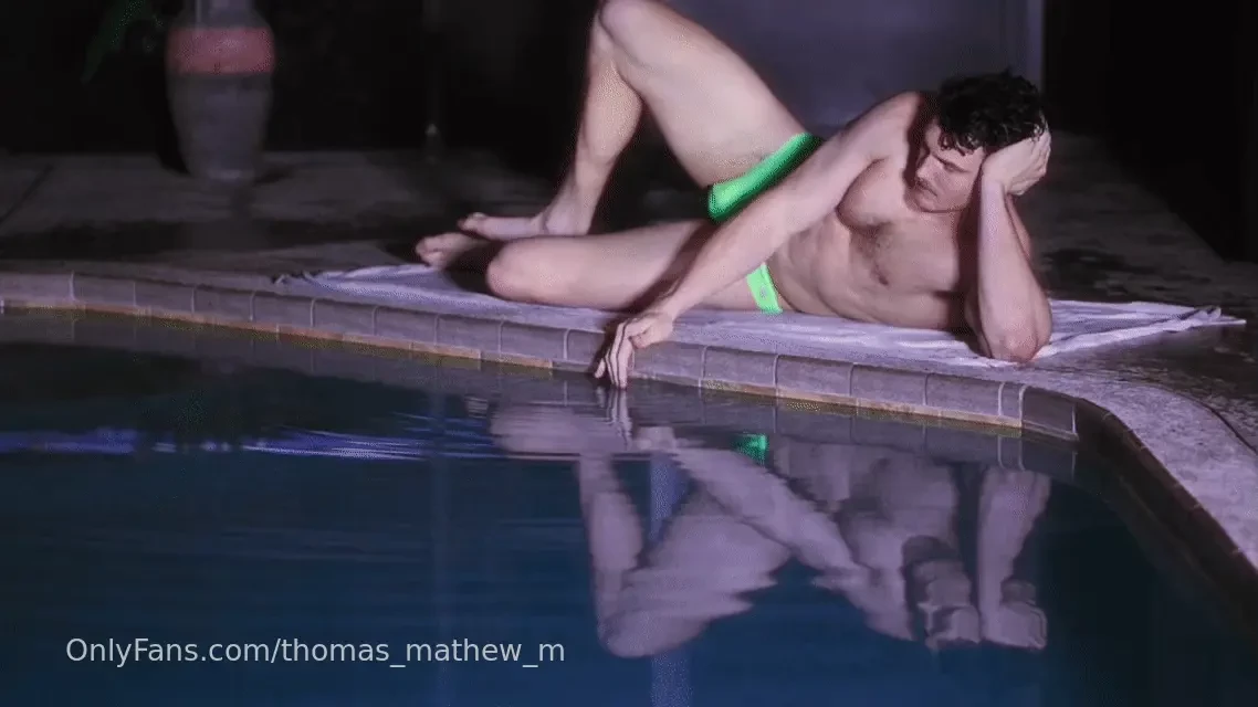 I love fingering the pool water 