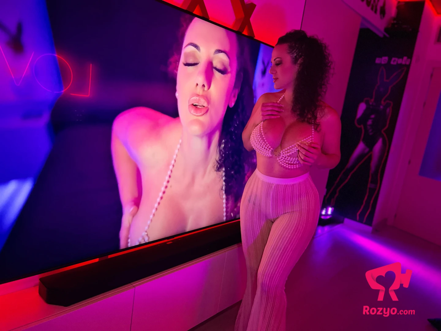 Imagina estar frente a la tv y tener mi co o a tama o gigante recuerda 