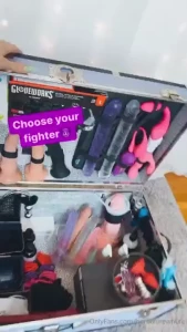 Which toy do you want to see me try