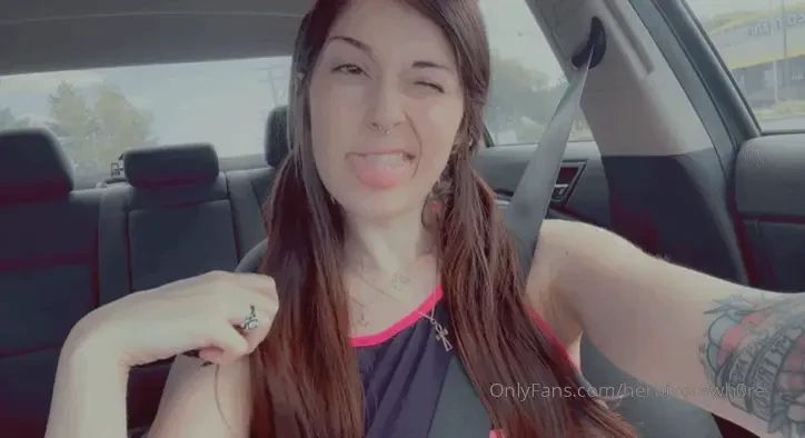 Like this post if you think i should do pigtails more often hehe 