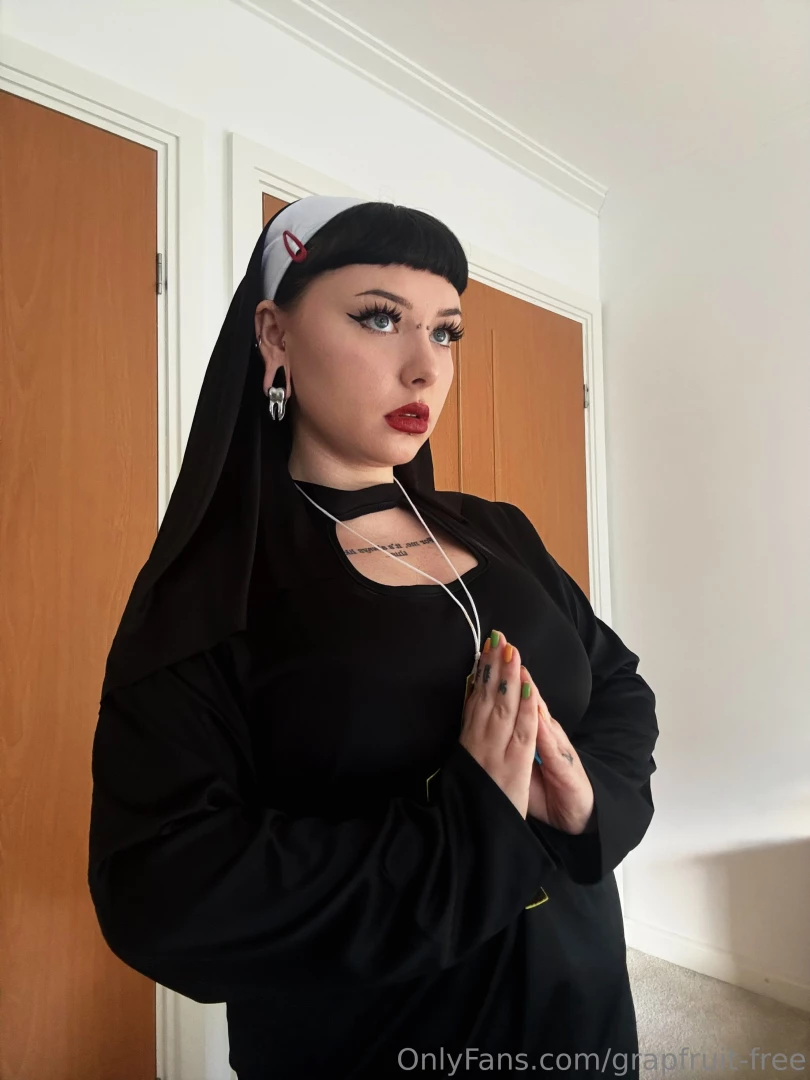 Join me in a sacred ritual of submission where i sister sewergirl seek 