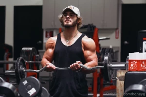 Wanna be my gym partner