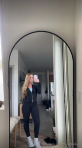 Go subscribe to my bestie shaybri she is so pretty and loves to have