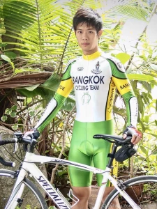 Fun bike in the woods part 1