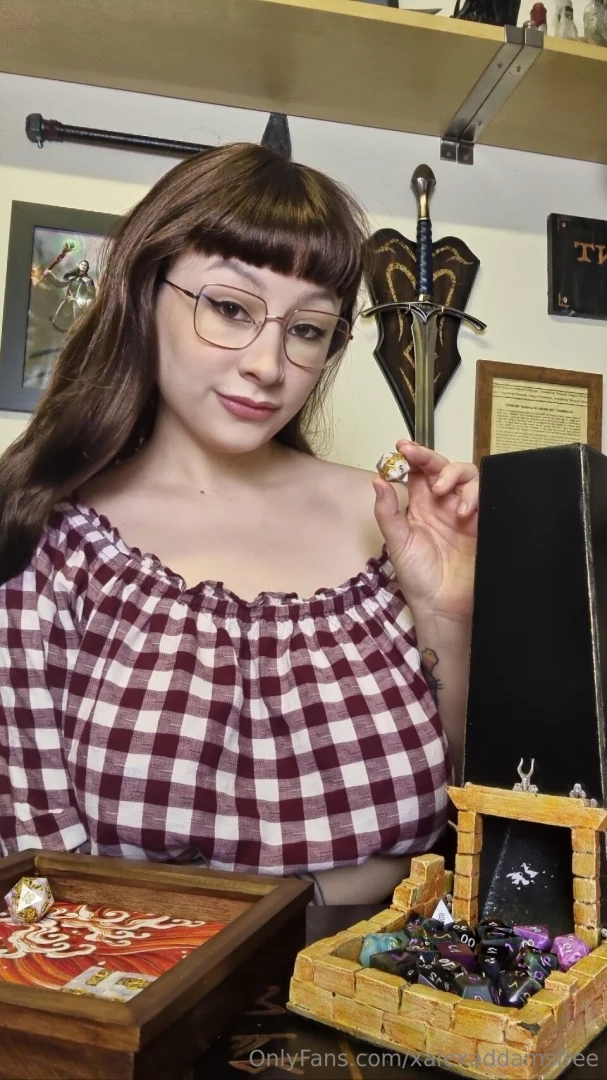 Rolling for submission ready to be my dungeon servant 