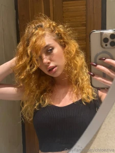 I want an assistant to take pictures of me