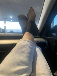 26 in giro in macchina ho bisogno di togliermi le scarpe anche se con part 1