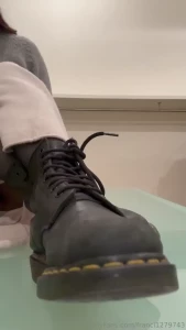 43 estratto di un video di 6 minuti la zia che ti vuole far annusare i