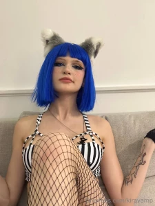 I posted some pictures of my recent hot outfits do you want to see me part 1