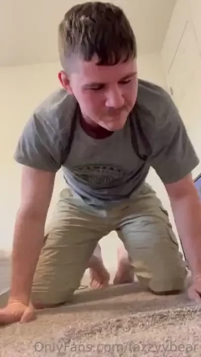 First 20 of the day doing a 30 day challenge 100 push-ups each day i m 