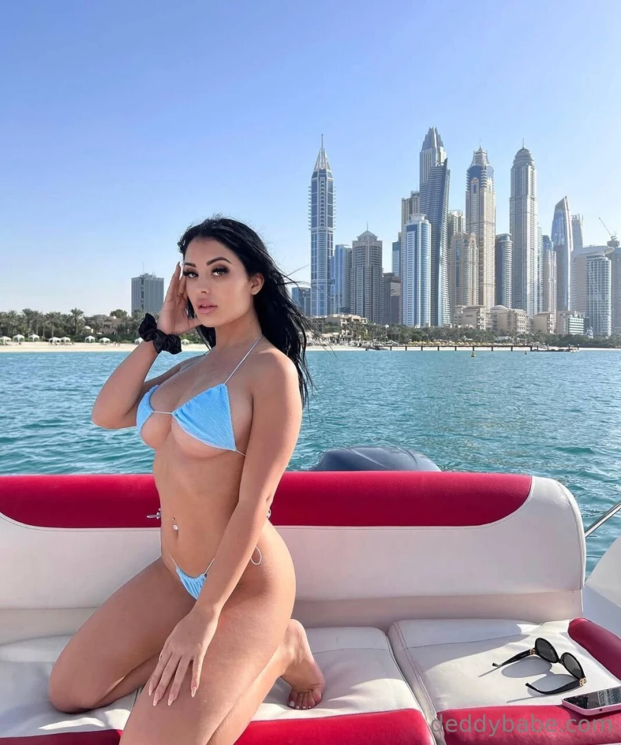 Mi manca l estateeeeeeee vieni a riempire il vuoto che ho 