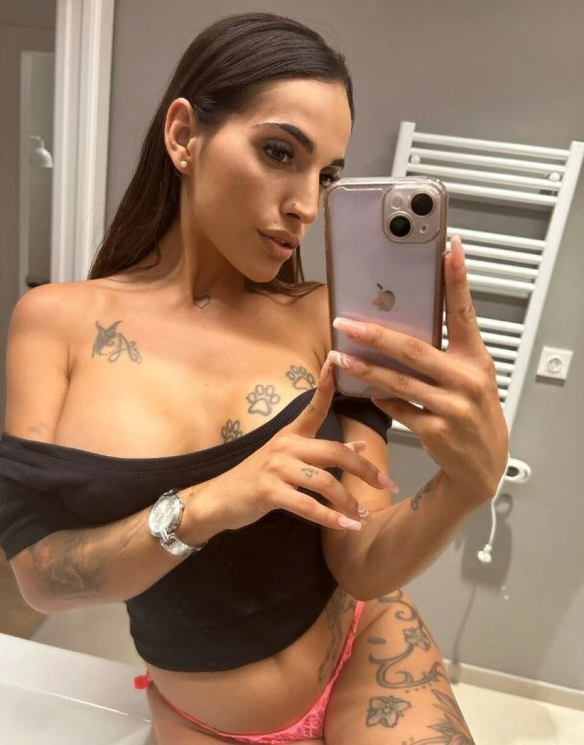 Hi i m yassmmiina it s a pleasure to have you here i love having fun part 1 