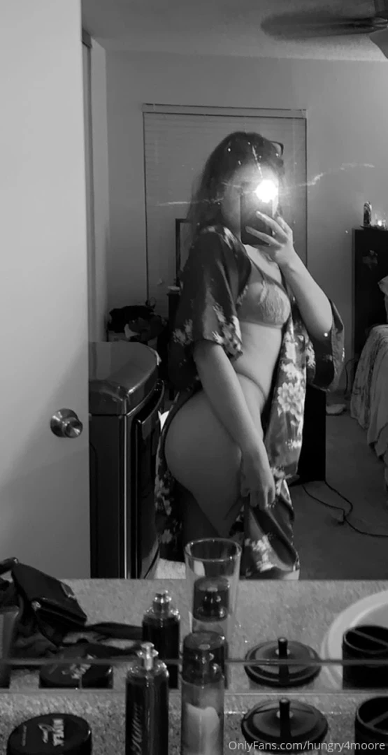 Kinda bored kinda horny should i fix one of those problems 