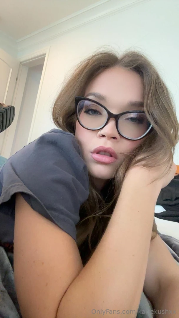 Need a loyal sub who s gonna take care of my manis and pedis on a 