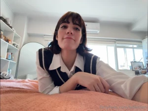 Do i look like a good girl or the kind who gets detention part 1