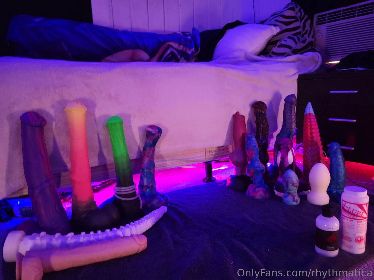 For celebrating 5 000 followers on twitter i made a video showing off part 1 