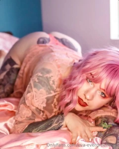 I ve always been a good submissive girl at heart but lately i ve been