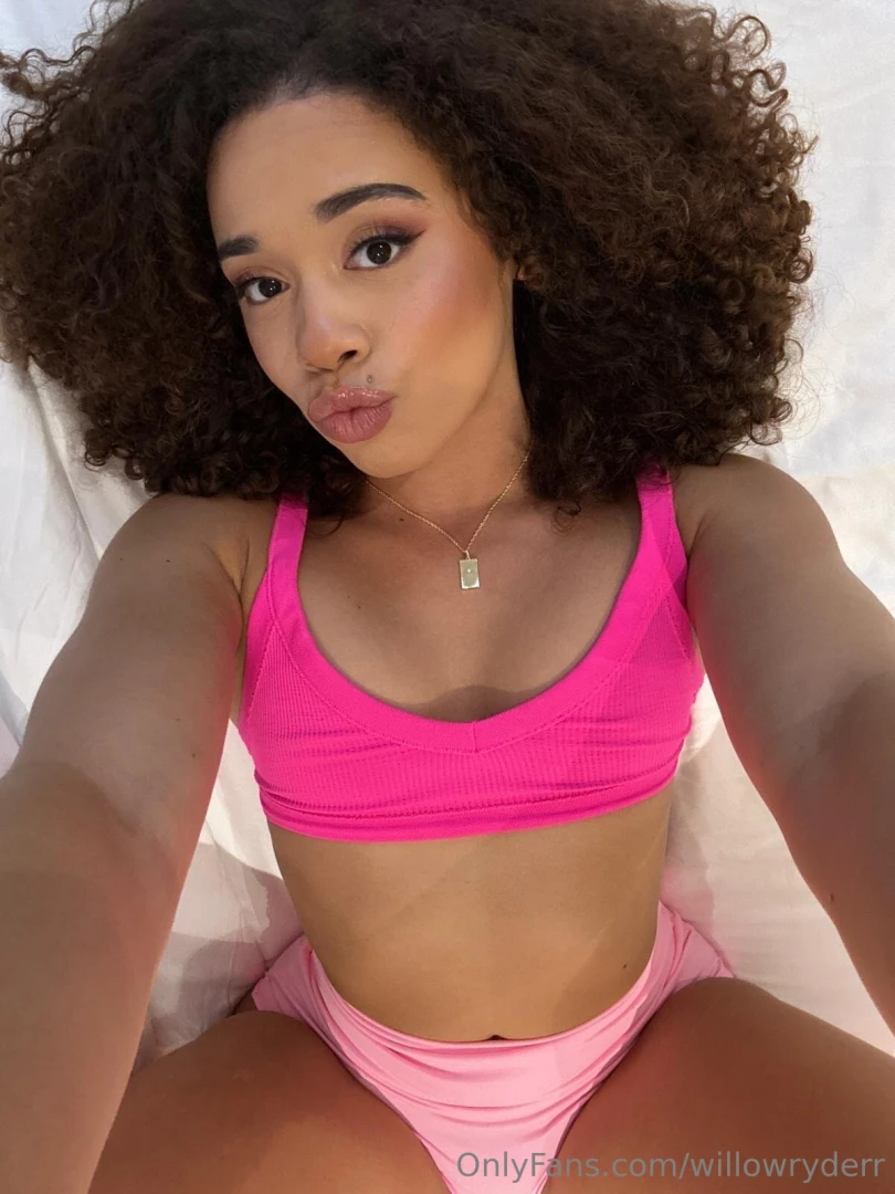 Wood morning guys i hope you guys are having an amazing day 