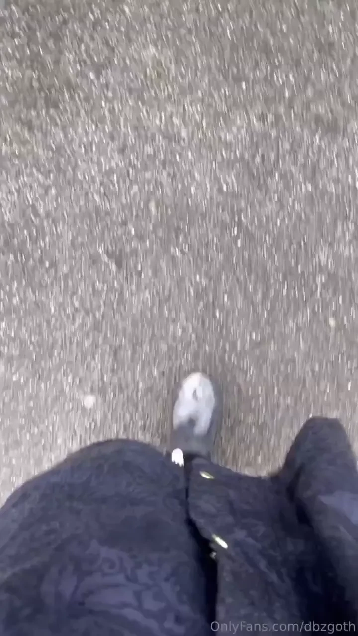 Walk in the rain with me 