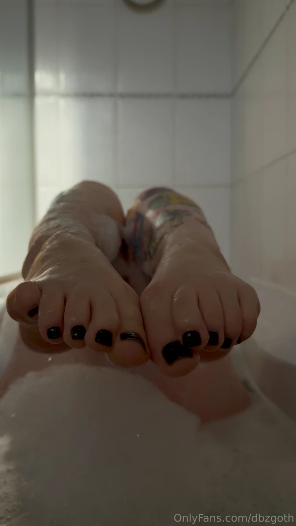 Not done an album of bath pics for a while so i thought it was about 