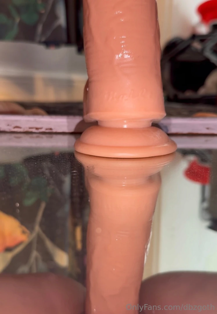 Dbzgothxxx is a need if you want to see me being very naughty 