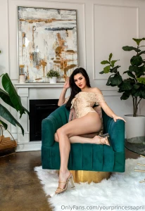 Dm me if there is anything in particular i can do to please your cock part 39