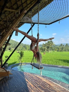 I know you are in total awe of me i am the definition of perfection