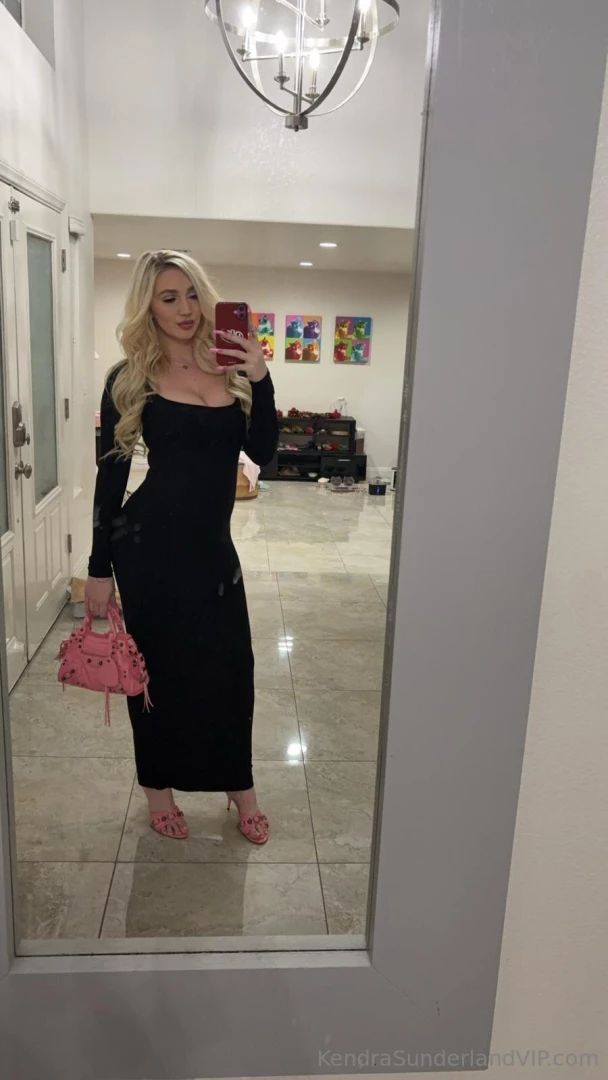 I want to know what type of content turns you on the most dm me with 