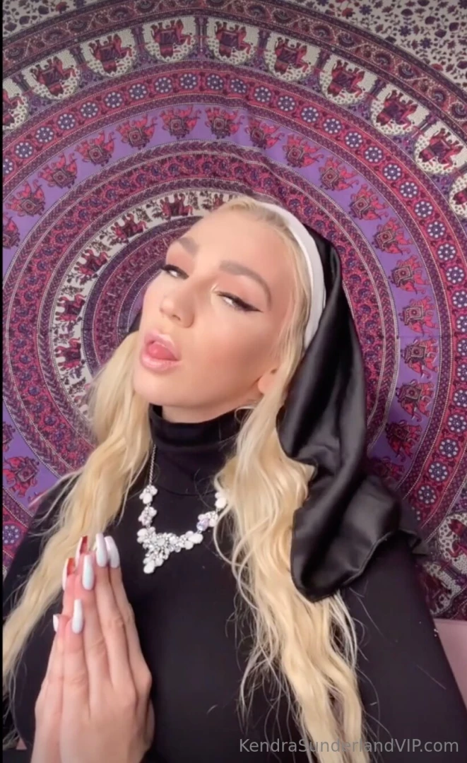 My favorite day of the week sinful sunday i m feeling extremely dom 