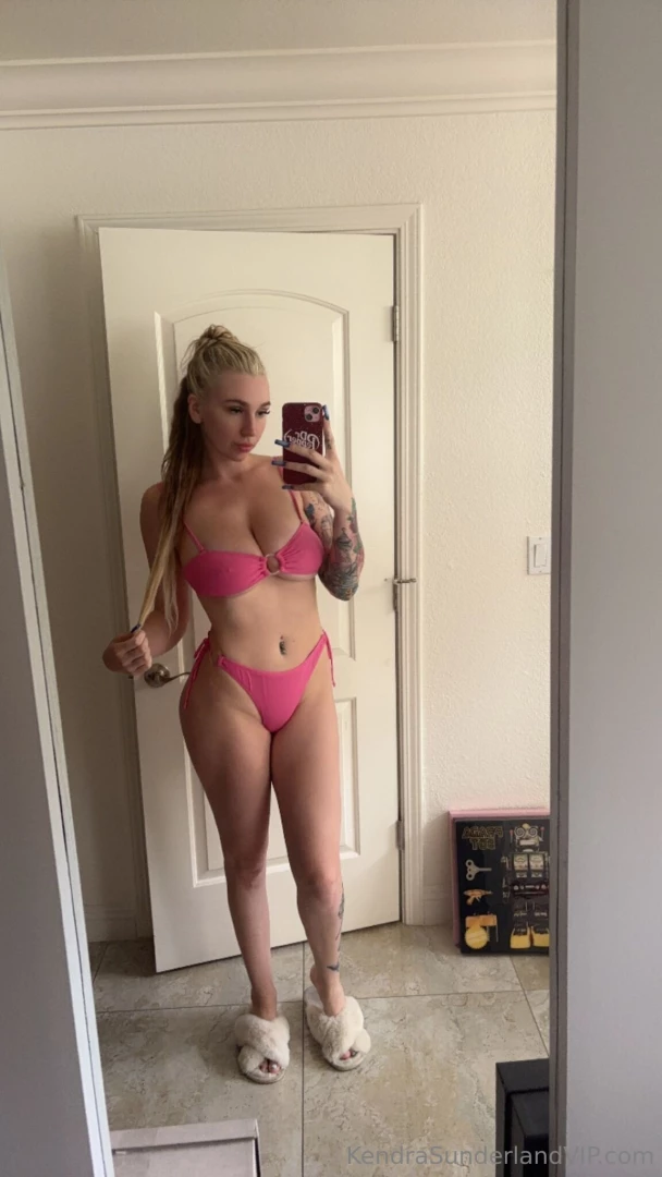 Celebrate titty tuesday with your favorite big natural titties 