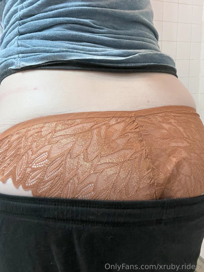 Today s panties subscribers on my other page get to see how dirty 