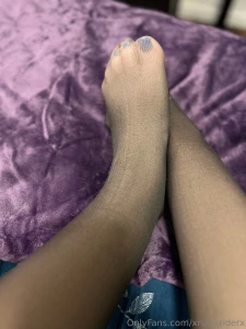 Looong day at the zoo and my feet hurt anyone care to give them a rub part 1